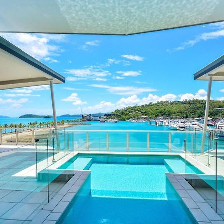 Pavillions Penthouse 25 - Luxury Waterfront Apartment With Private Roof Top Pool And Buggy Hamilton Island Exterior photo