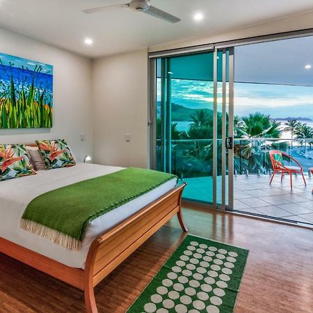 Pavillions Penthouse 25 - Luxury Waterfront Apartment With Private Roof Top Pool And Buggy Hamilton Island Exterior photo