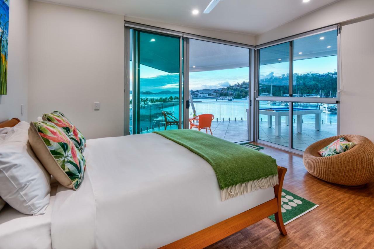 Pavillions Penthouse 25 - Luxury Waterfront Apartment With Private Roof Top Pool And Buggy Hamilton Island Exterior photo
