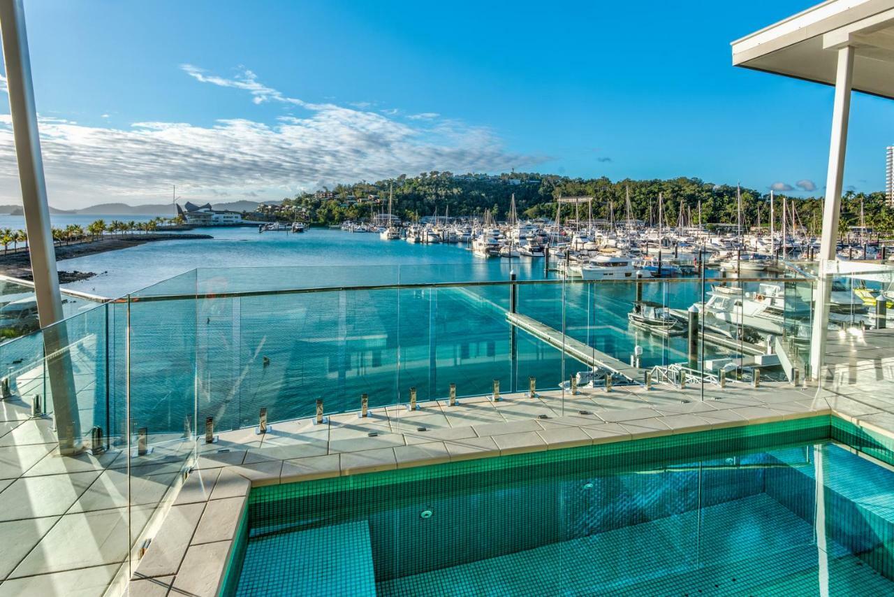 Pavillions Penthouse 25 - Luxury Waterfront Apartment With Private Roof Top Pool And Buggy Hamilton Island Exterior photo