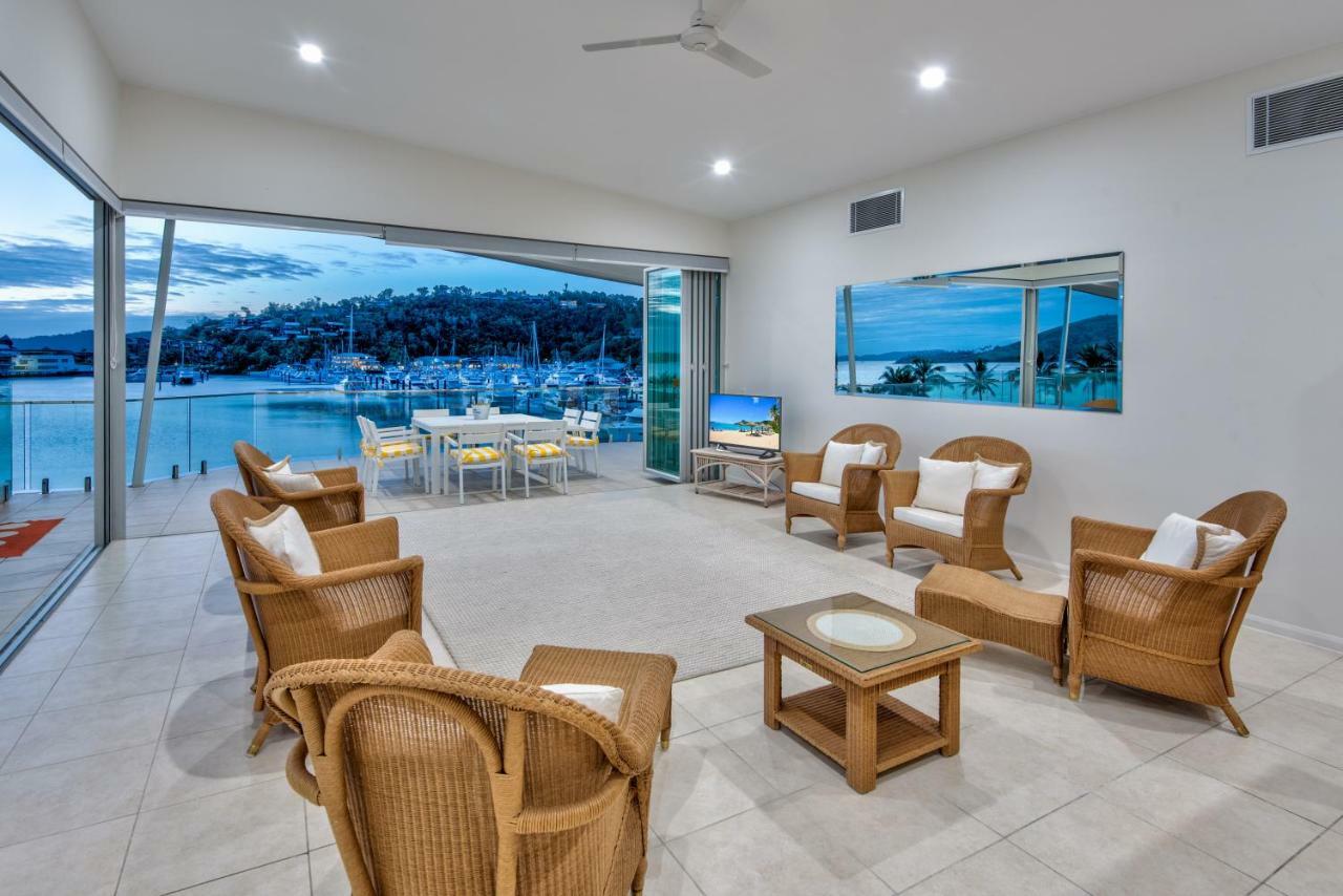 Pavillions Penthouse 25 - Luxury Waterfront Apartment With Private Roof Top Pool And Buggy Hamilton Island Exterior photo