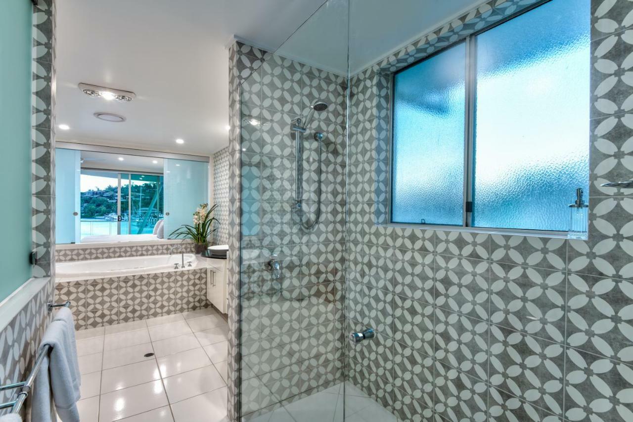 Pavillions Penthouse 25 - Luxury Waterfront Apartment With Private Roof Top Pool And Buggy Hamilton Island Exterior photo