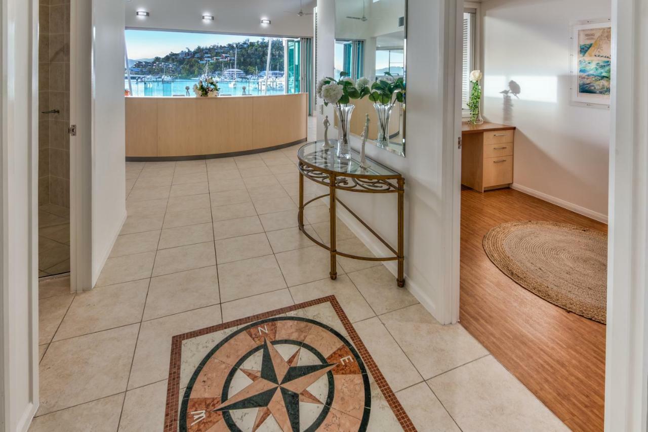 Pavillions Penthouse 25 - Luxury Waterfront Apartment With Private Roof Top Pool And Buggy Hamilton Island Exterior photo