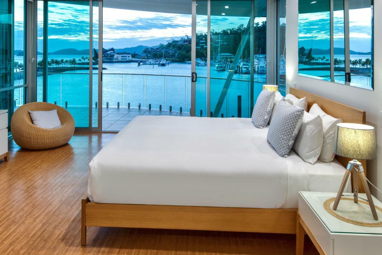 Pavillions Penthouse 25 - Luxury Waterfront Apartment With Private Roof Top Pool And Buggy Hamilton Island Exterior photo